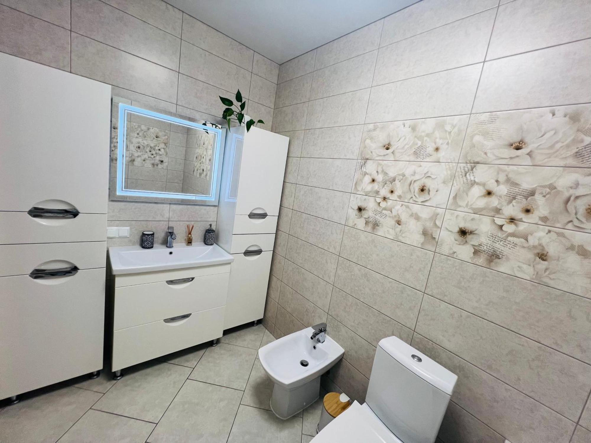 Шевченка,60 - Семицвіт Apartamento Lviv Exterior foto